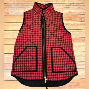 EUC J. Crew Red and Black Buffalo Check Quilted Vest sz Small